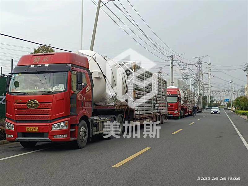 1655688443.jpg 氣化器-芯片制造行業液氮氣化系統-2000方14臺.jpg